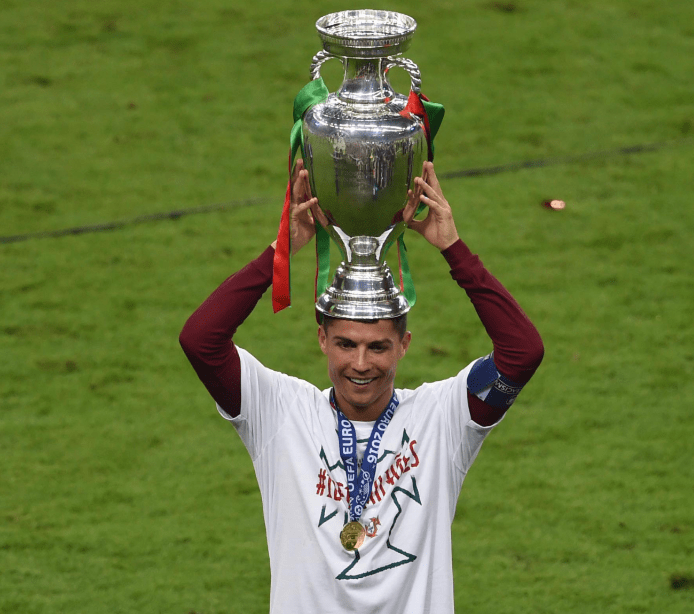 葡萄牙力克那不勒斯,罗德里惊艳四座 葡萄牙力克那不勒斯,罗德里惊艳四座