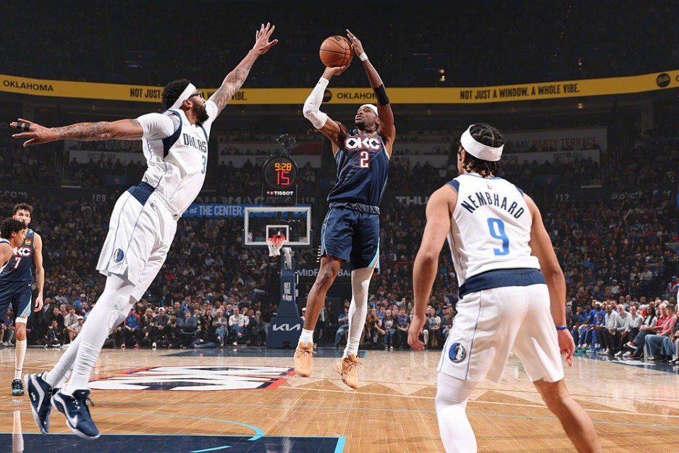 独行侠翻盘雷霆,乔治统治全场 独行侠翻盘雷霆,乔治统治全场