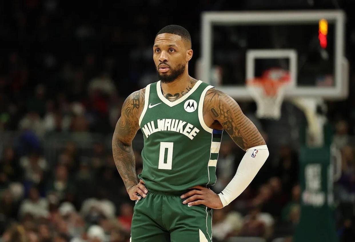 骑士横扫凯尔特人，利拉德统治全场